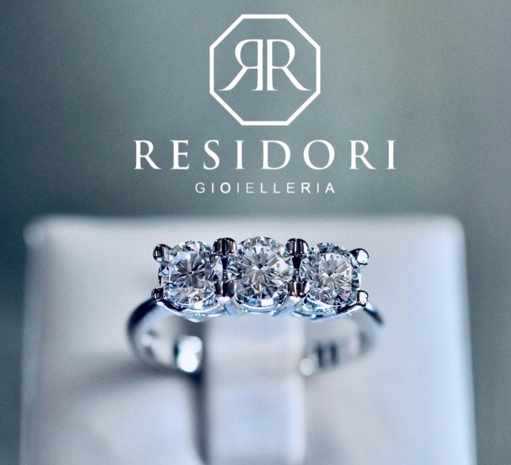 Anello trilogy diamanti