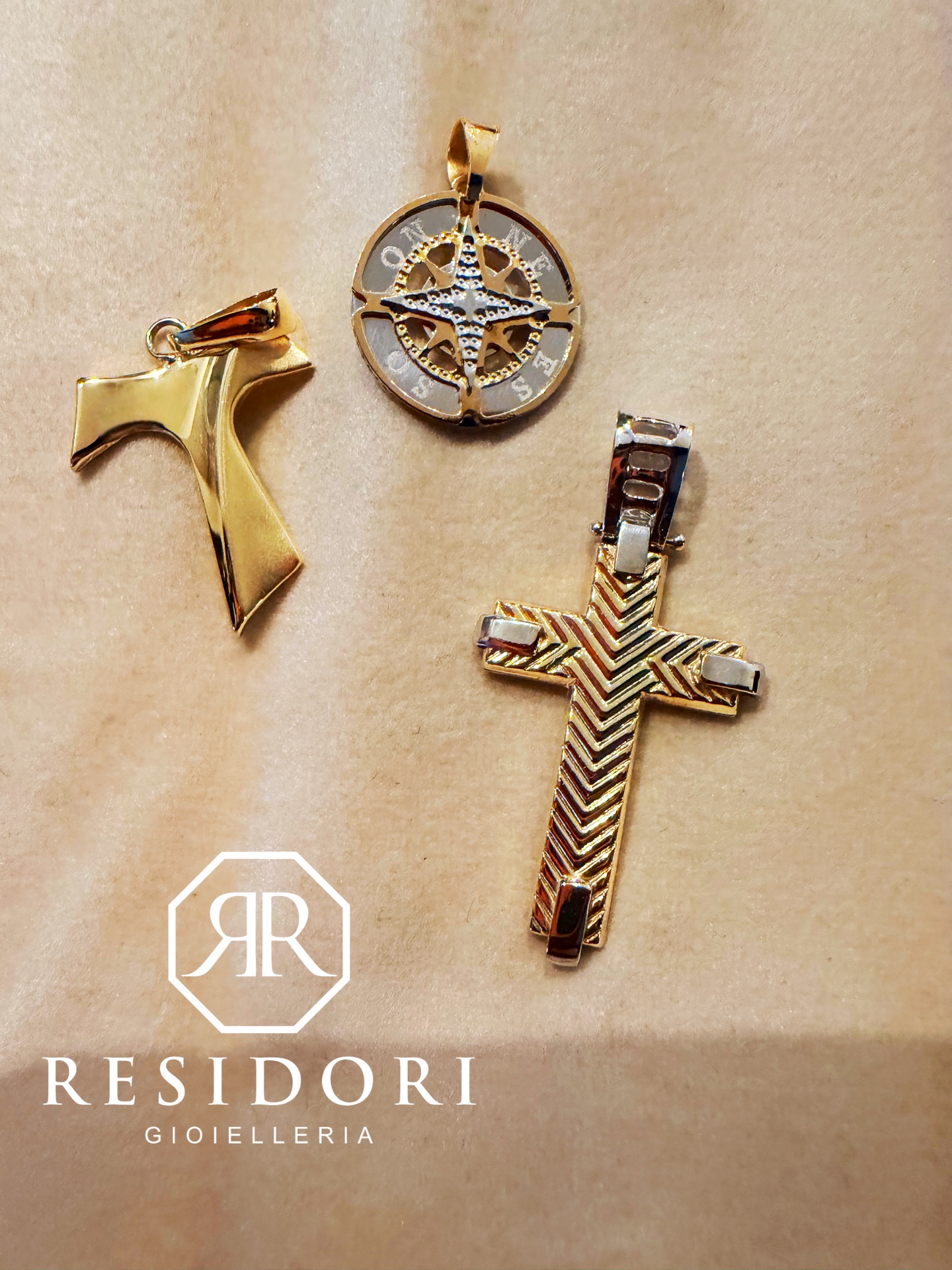 Ciondoli in oro per battesimo, comunione, cresima